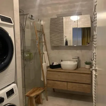 Logement Le Bois Le Pretre Apartment *